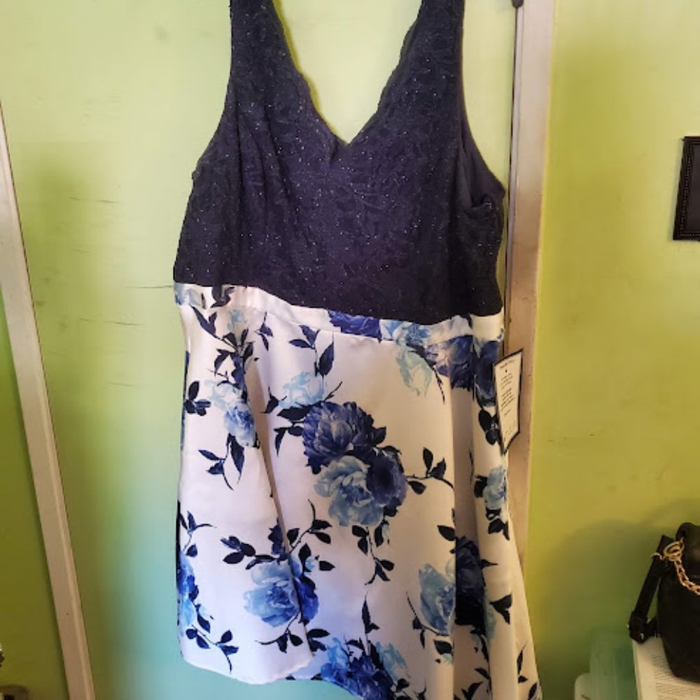 Blue Homecoming City Studio Lace Dress Size 24 NWT